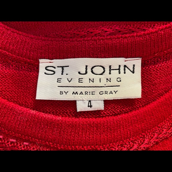 ST John Evening embellished knit shell. Matches St. John knit blazer. - Picture 5 of 14